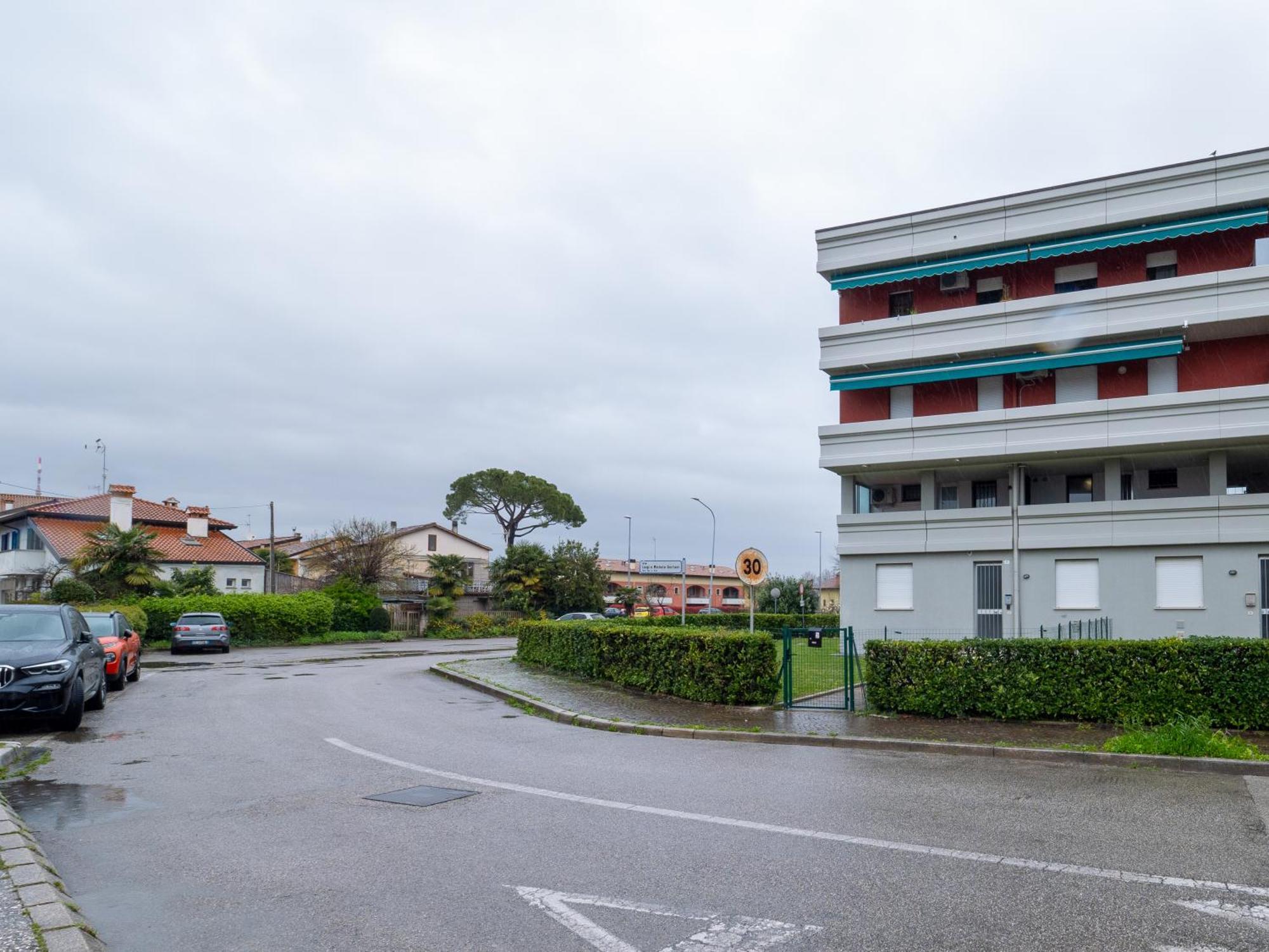 Appartamento In Centro A Udine Bagian luar foto